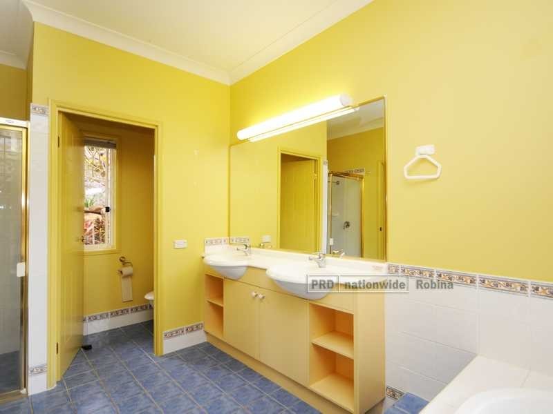 Elanora QLD 4221