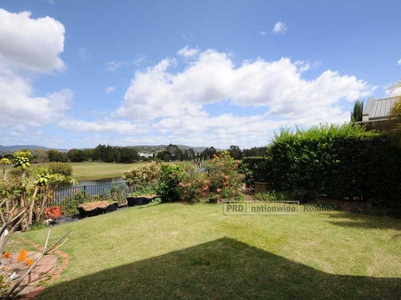 238 Easthill Drive, Robina QLD 4226