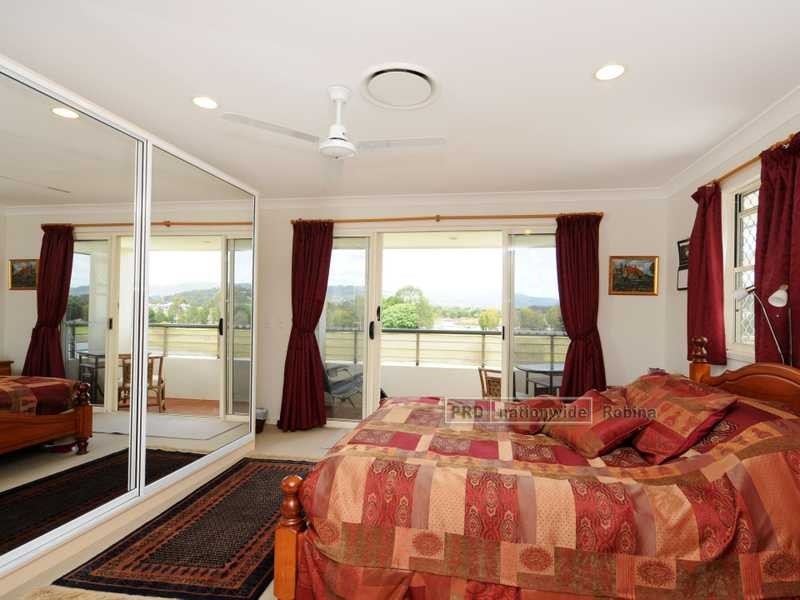 238 Easthill Drive, Robina QLD 4226