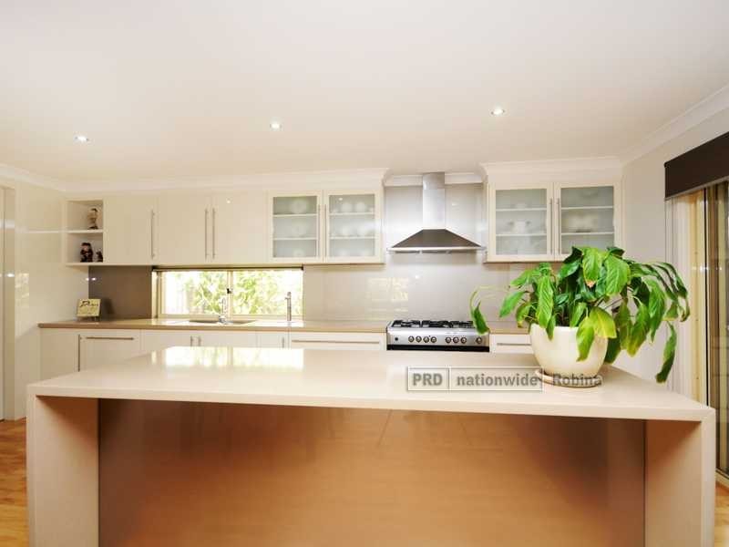 20 Aruma Avenue, Burleigh Waters QLD 4220