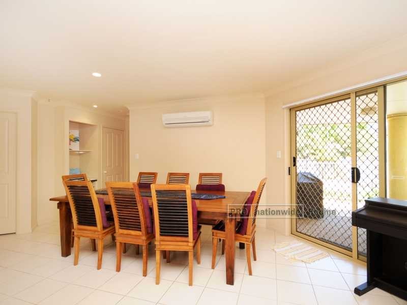 8 Ellis Drive, Mudgeeraba QLD 4213