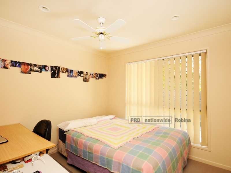 8 Ellis Drive, Mudgeeraba QLD 4213