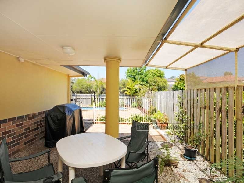 8 Ellis Drive, Mudgeeraba QLD 4213