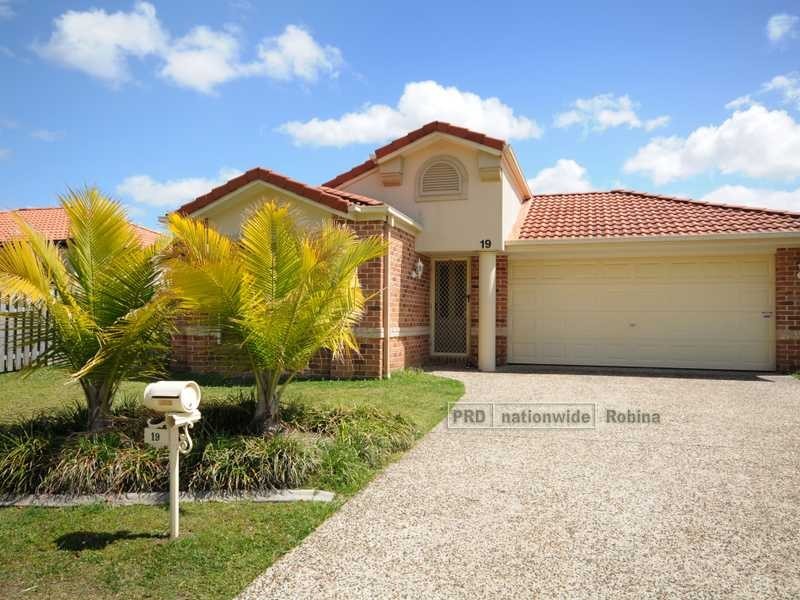 19 Springsure Drive, Mudgeeraba QLD 4213