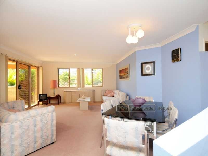 1 Highgate Lane, Robina QLD 4226