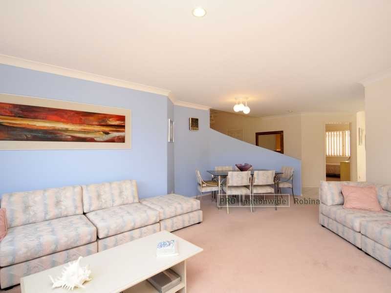 1 Highgate Lane, Robina QLD 4226