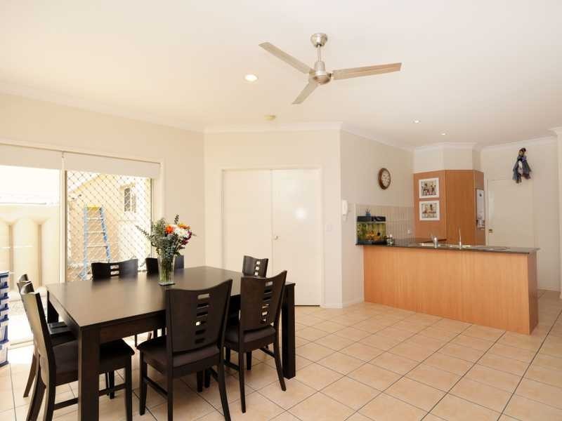 Unit 1/3 Camphor Wood Court, Robina QLD 4226