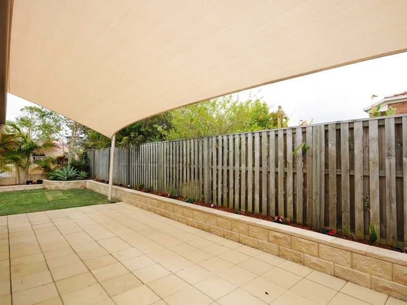 Unit 1/3 Camphor Wood Court, Robina QLD 4226