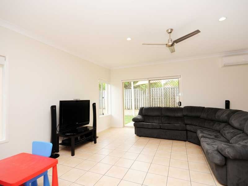 Unit 1/3 Camphor Wood Court, Robina QLD 4226