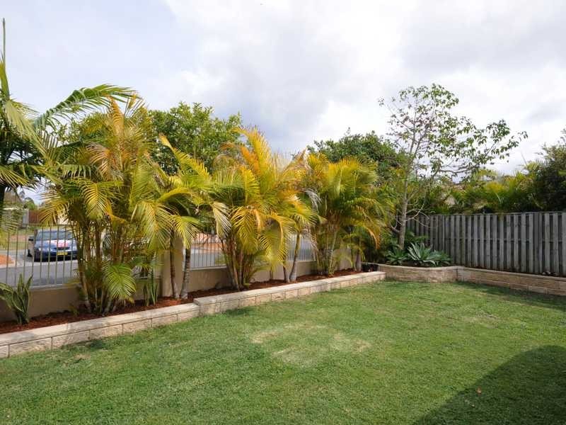 Unit 1/3 Camphor Wood Court, Robina QLD 4226