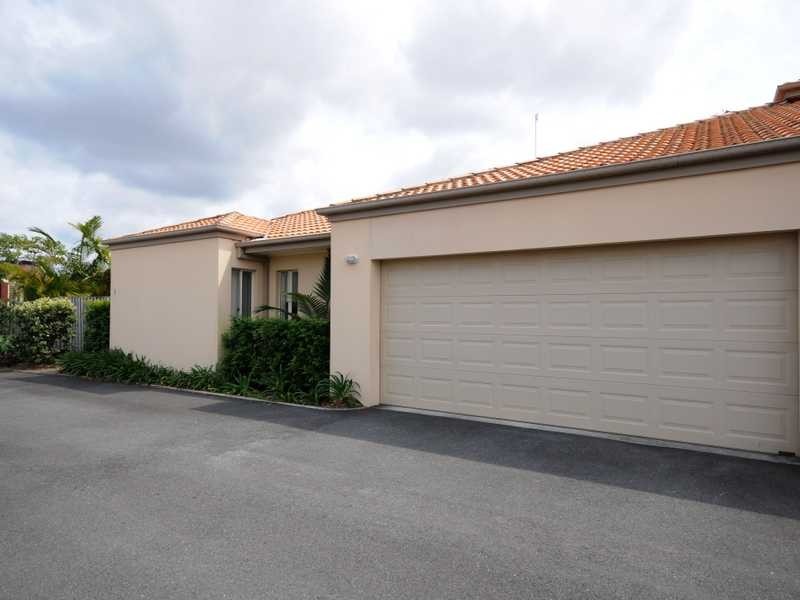 Unit 1/3 Camphor Wood Court, Robina QLD 4226