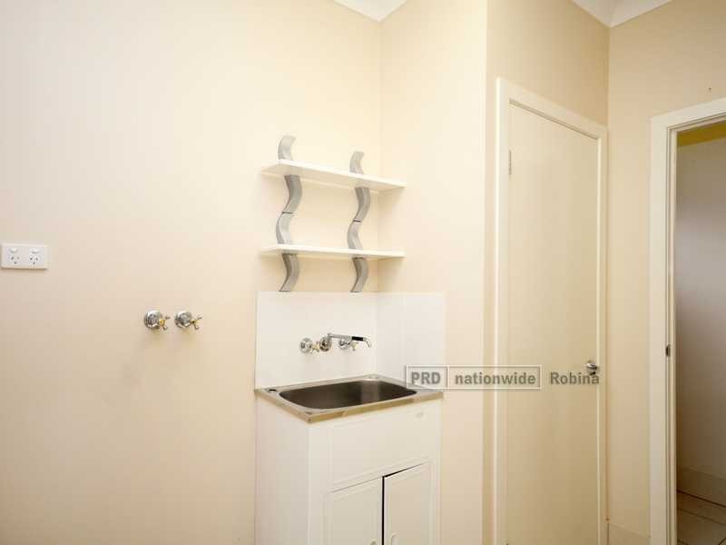 Unit 4/23 Robert Street, Mudgeeraba QLD 4213