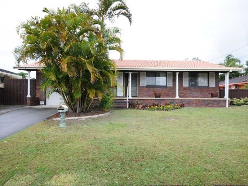 12 Constance Avenue, Mermaid Waters QLD 4218