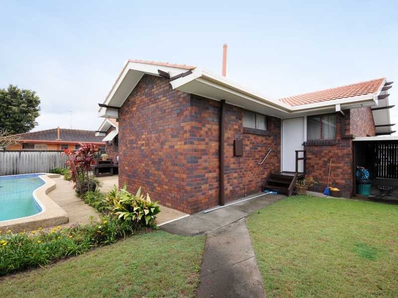 12 Constance Avenue, Mermaid Waters QLD 4218