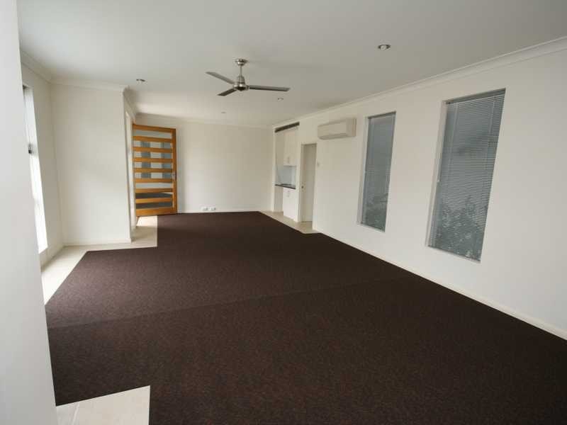 10 Lonsdale Place, Varsity Lakes QLD 4227