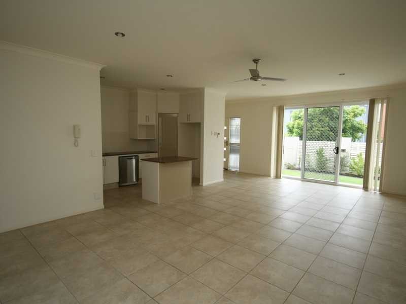 10 Lonsdale Place, Varsity Lakes QLD 4227