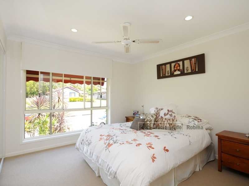 22 Swanton Drive, Mudgeeraba QLD 4213