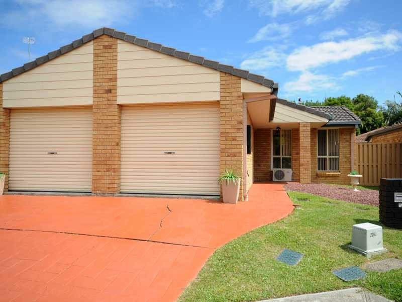 5 Stepney Close, Robina QLD 4226