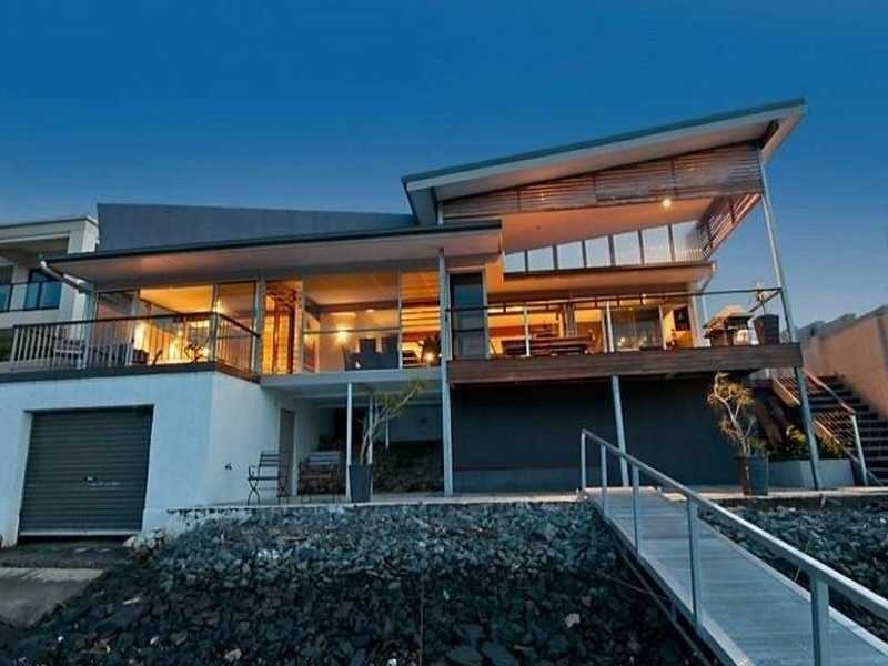 31 Furlong Street, Broadbeach Waters QLD 4218