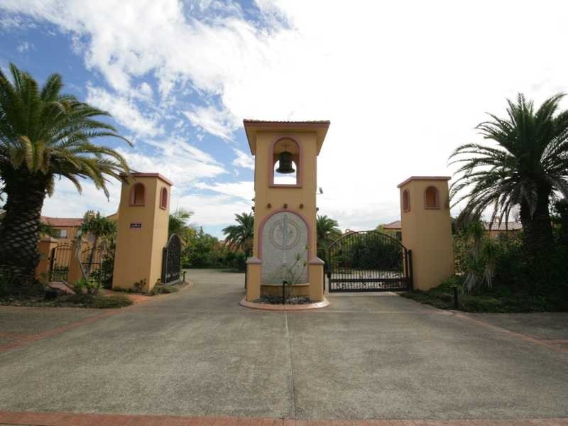 Unit 58/8 Woody Views Way, Robina QLD 4226