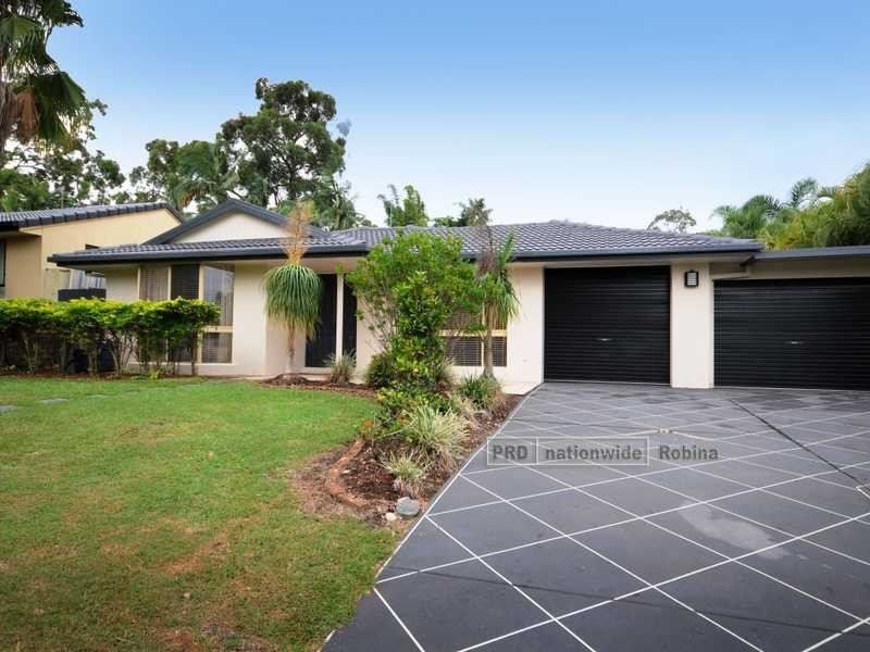 7 Yowani Street, Robina QLD 4226