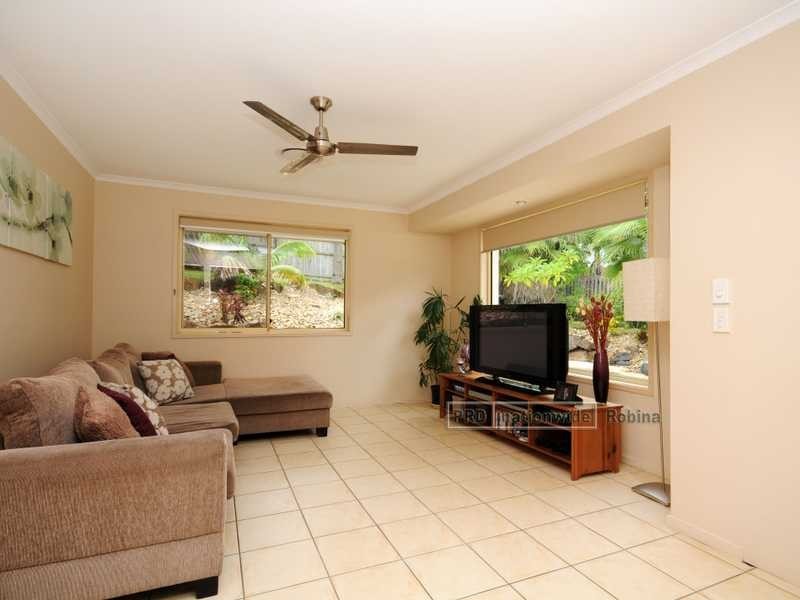 7 Yowani Street, Robina QLD 4226