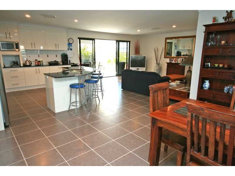 25 Snowwood Street, Reedy Creek QLD 4227