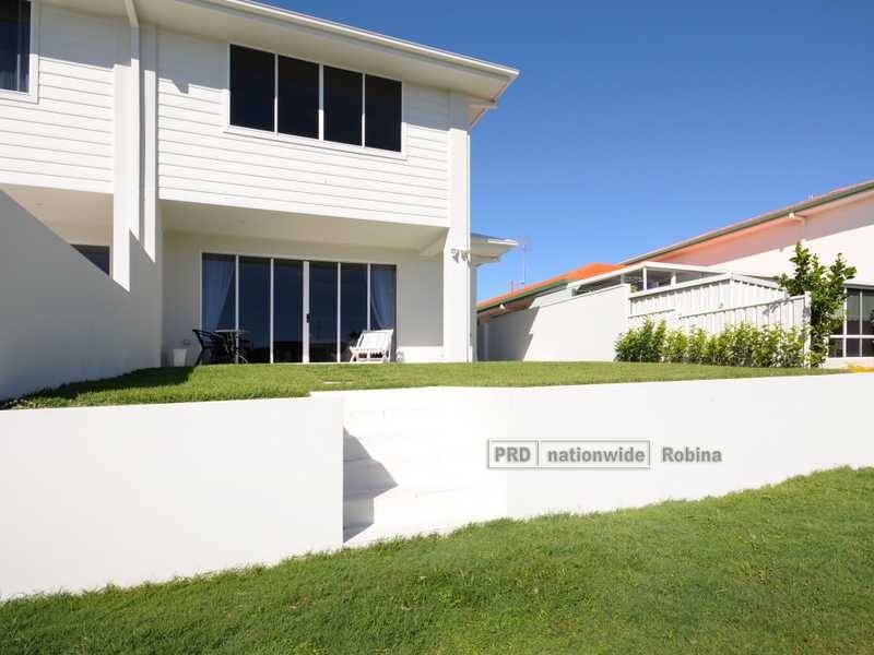 9 Barracuda Court, Palm Beach QLD 4221