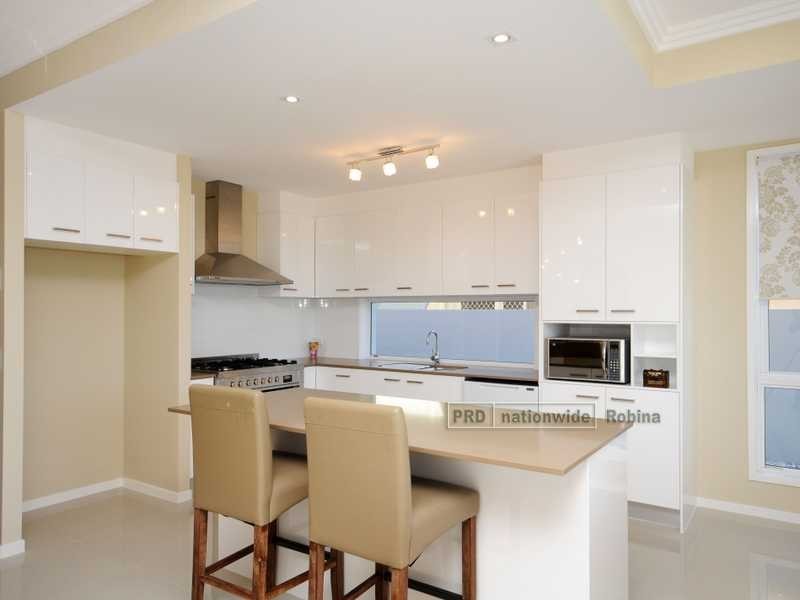 9 Barracuda Court, Palm Beach QLD 4221