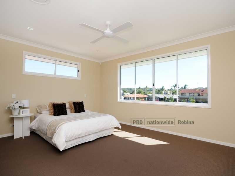 9 Barracuda Court, Palm Beach QLD 4221