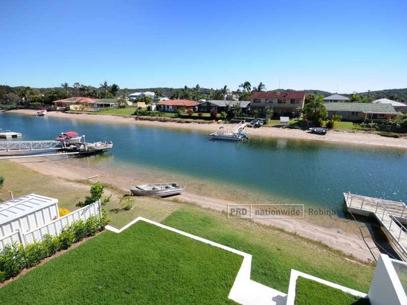 9 Barracuda Court, Palm Beach QLD 4221