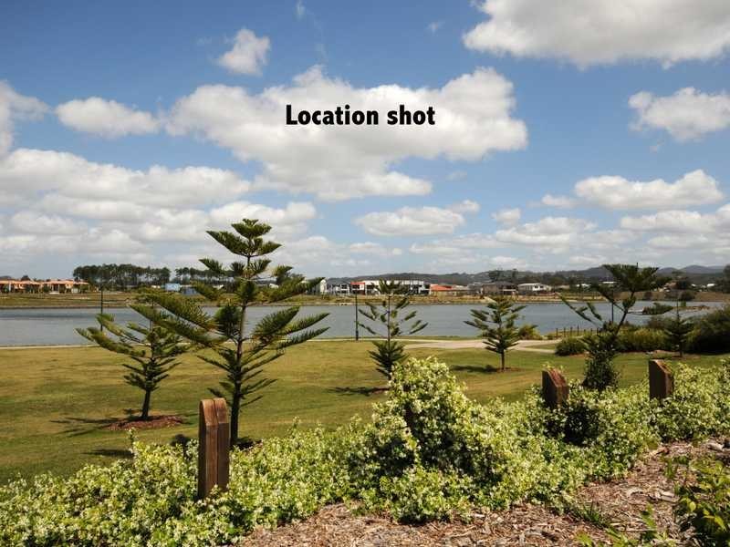 10 Lonsdale Place, Varsity Lakes QLD 4227