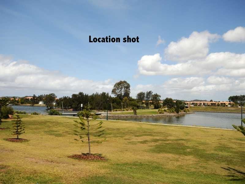 10 Lonsdale Place, Varsity Lakes QLD 4227