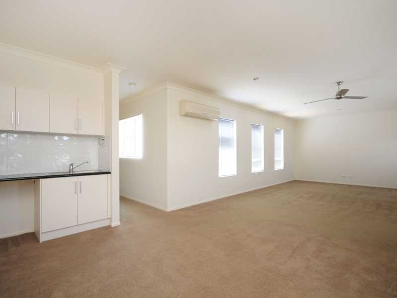 10 Lonsdale Place, Varsity Lakes QLD 4227