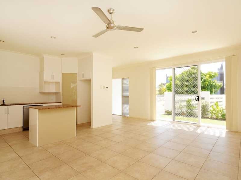 10 Lonsdale Place, Varsity Lakes QLD 4227