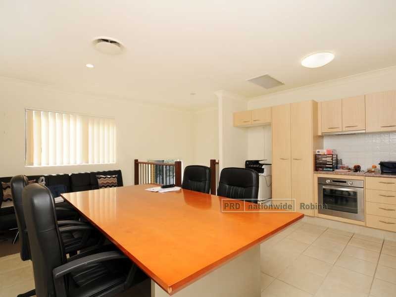 6/18 Lake Street, Varsity Lakes QLD 4227