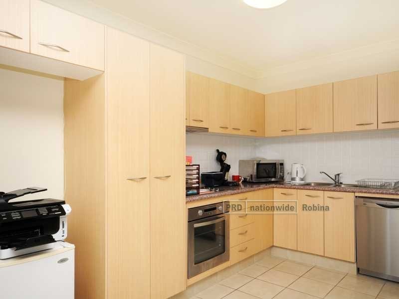 6/18 Lake Street, Varsity Lakes QLD 4227