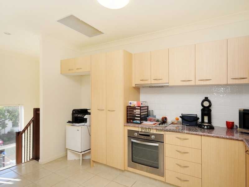 6/18 Lake Street, Varsity Lakes QLD 4227
