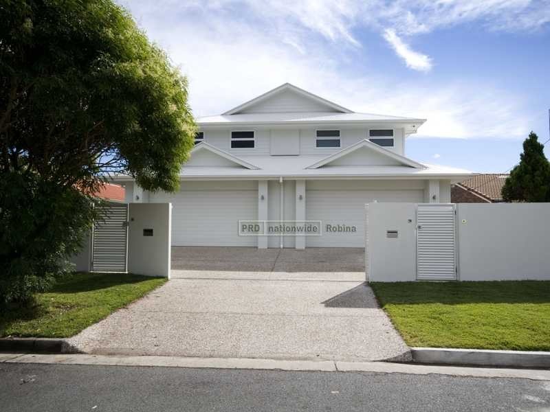 9B Barracuda Court, Palm Beach QLD 4221