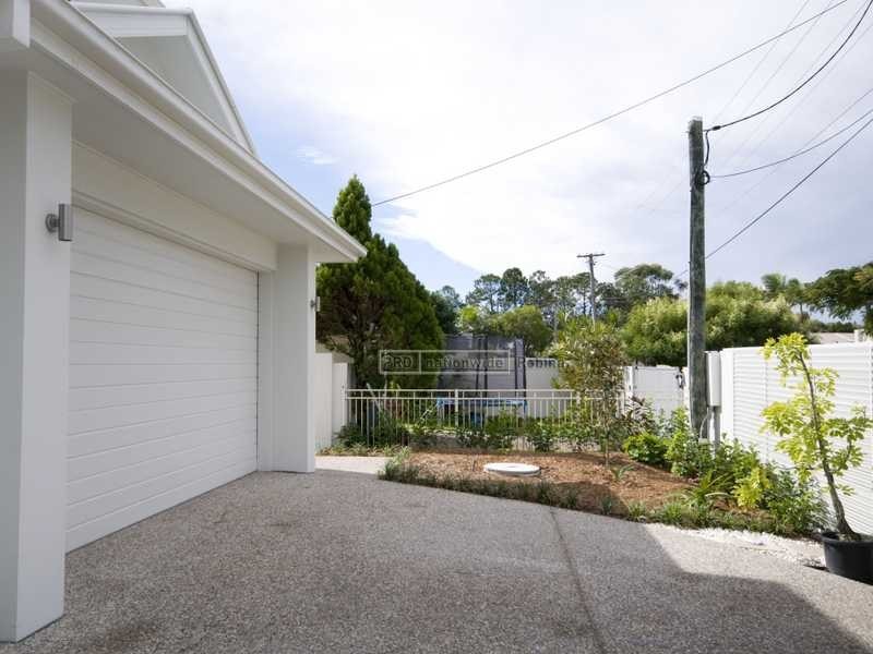 9B Barracuda Court, Palm Beach QLD 4221