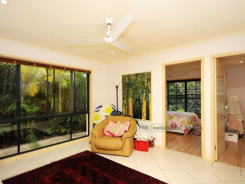 30 Pine Valley Drive, Robina QLD 4226