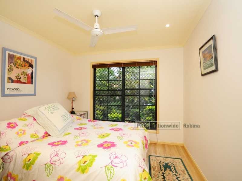 30 Pine Valley Drive, Robina QLD 4226