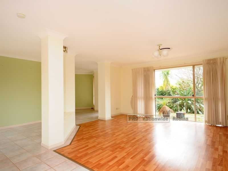 25 Mornington Terrace, Robina QLD 4226