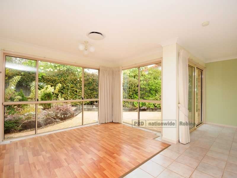 25 Mornington Terrace, Robina QLD 4226