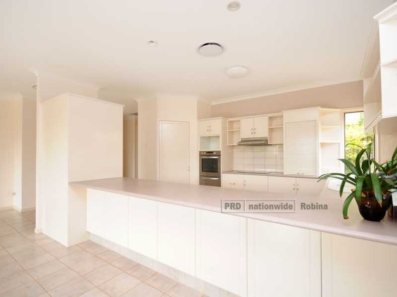 25 Mornington Terrace, Robina QLD 4226
