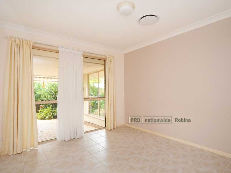 25 Mornington Terrace, Robina QLD 4226