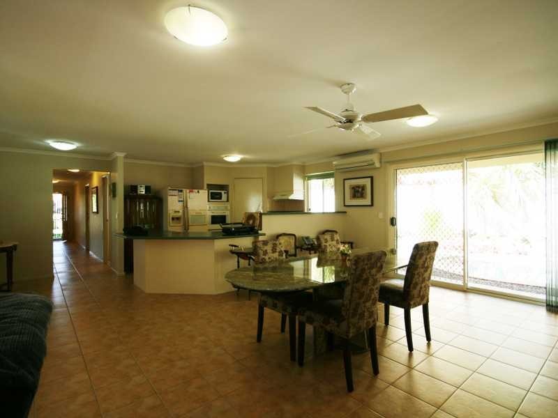 19 Fiddlewood Place, Reedy Creek QLD 4227