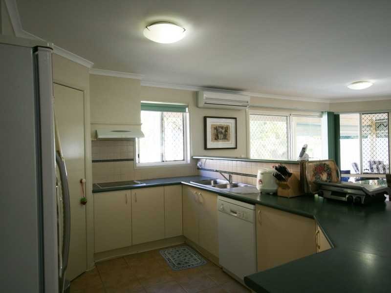 19 Fiddlewood Place, Reedy Creek QLD 4227