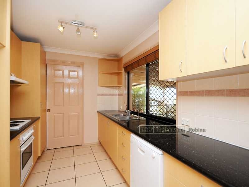 11 Altos Court, Mudgeeraba QLD 4213