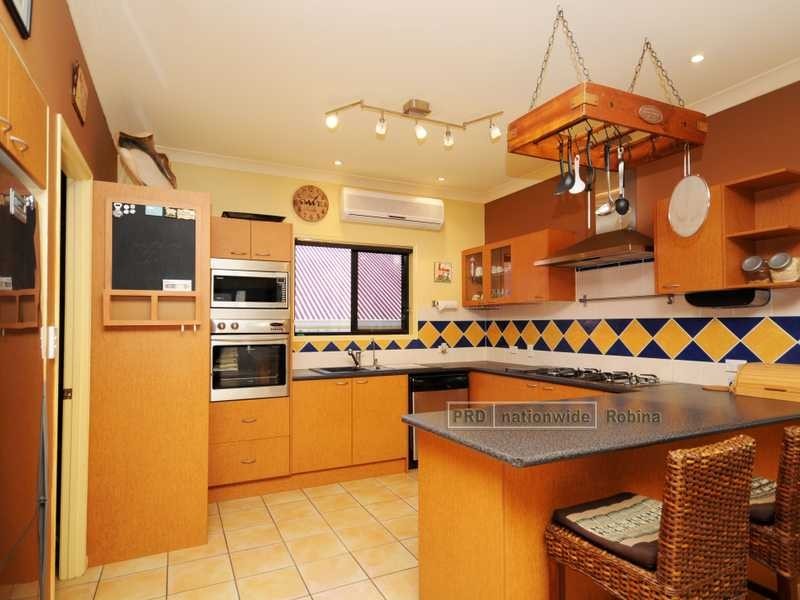 5 Ferndahl Drive, Varsity Lakes QLD 4227